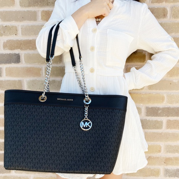 💞Michael Kors Signature Leather Large Chain Tote - Picture 3 of 4